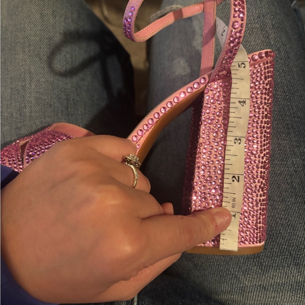 GORGEOUS Gianni Bini rhinestone pink platform heels - Picture 13 of 13